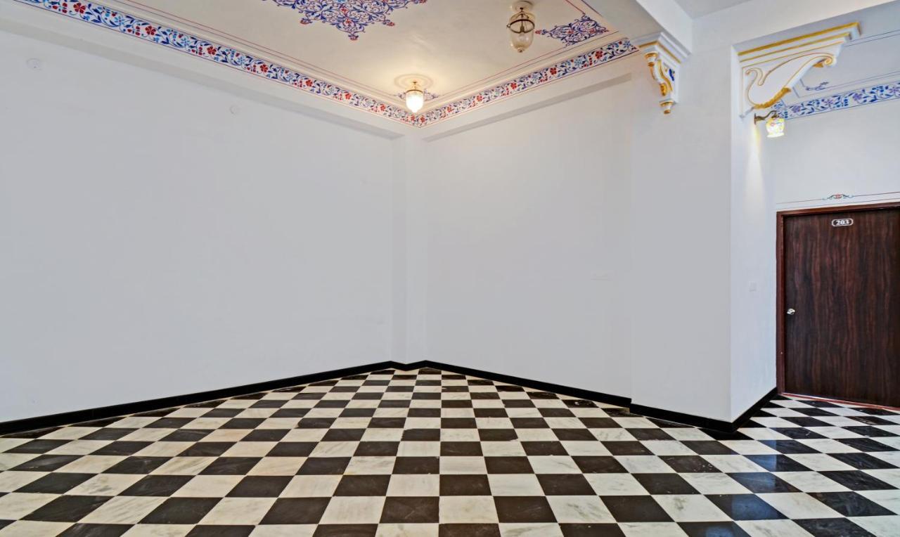 Treebo Khakhri Haveli Hotell Udaipur Exteriör bild