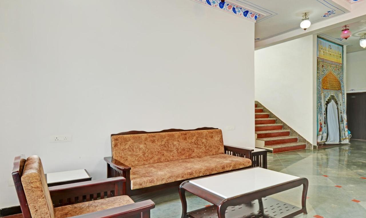 Treebo Khakhri Haveli Hotell Udaipur Exteriör bild