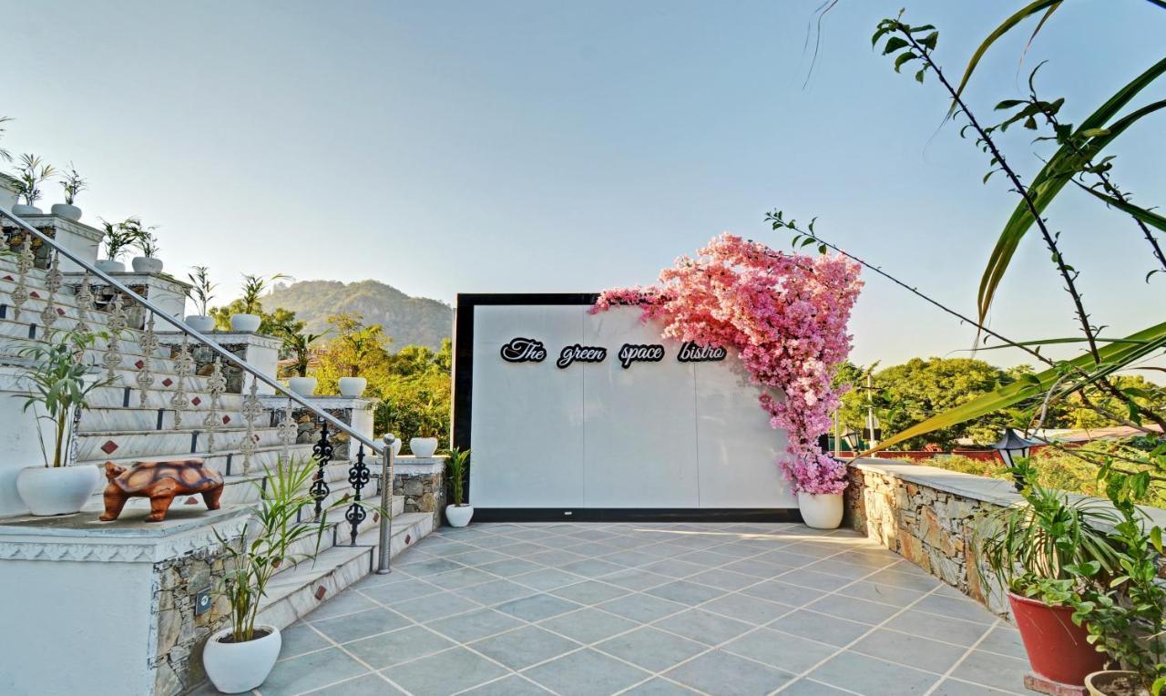 Treebo Khakhri Haveli Hotell Udaipur Exteriör bild